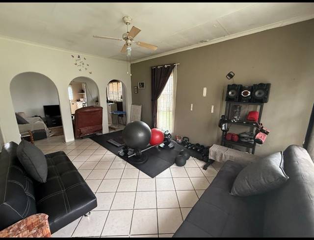 3 BEDROOM HOUSE FOR SALE IN VANDERBIJLPARK CW 3